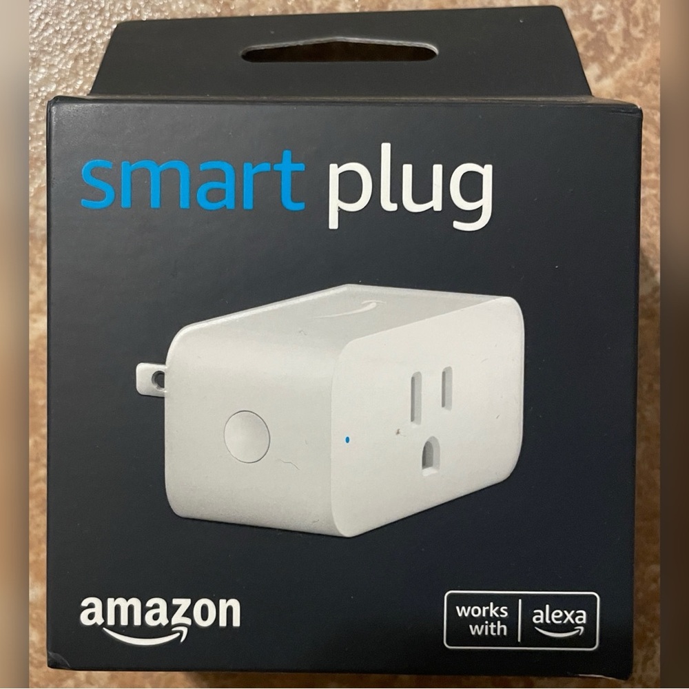 Amazon WiFi Smart Plug - Black and White